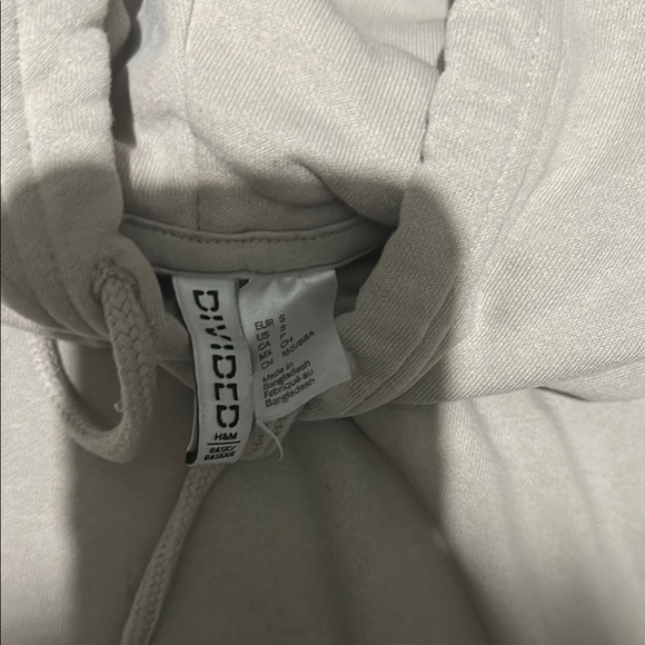 Divided H&M Beige Hoodie - Picture 2 of 3